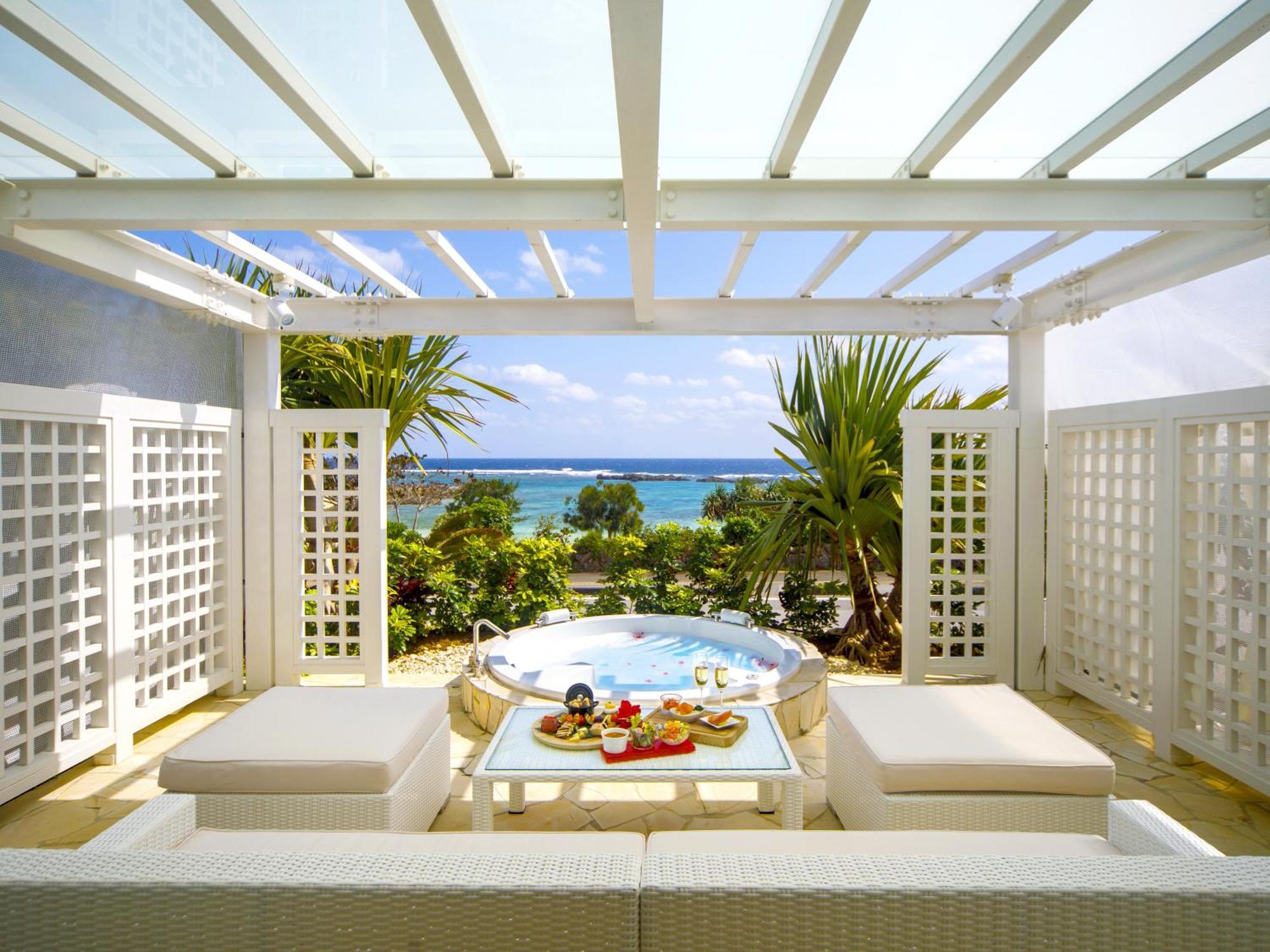 Hotel Shigira Mirage Miyakojima  Exterior photo