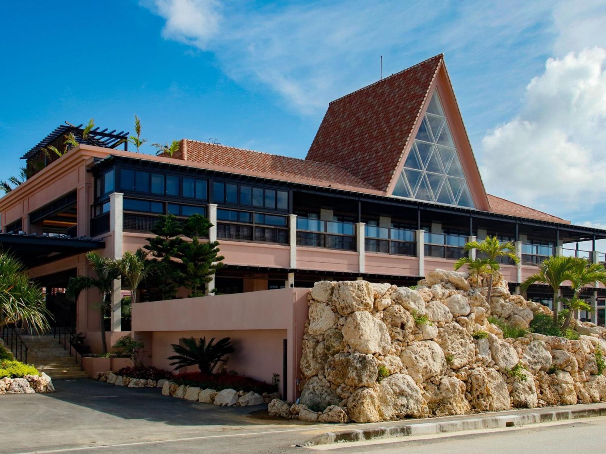 Hotel Shigira Mirage Miyakojima  Exterior photo